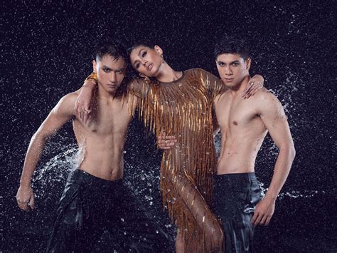 Võ Hoàng Yến chơi lớn khi rủ học trò The Face bán nude nhân dịp đầu năm mới