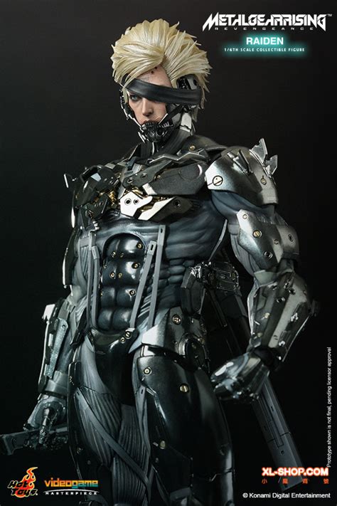 Hot Toys VGM17 Metal Gear Rising Revengeance 1 6th Scale Raiden Collectible Figure