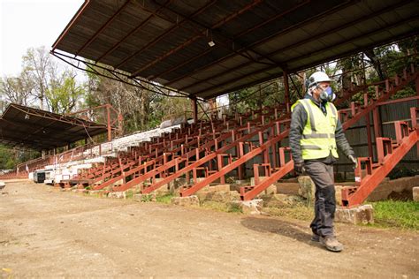 Ilustre Municipalidad De Valdivia M S De Un De Avance Presentan