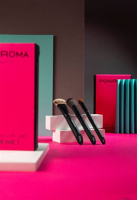 Brushes Poniroma Makeup Artist Кисти для макияжа Свадебный макияж in ...