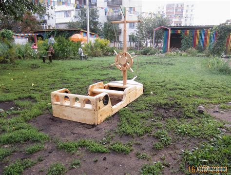 Постройки из дерева на участке детского сада (80 фото) - картинки ...