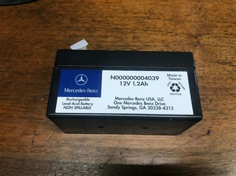 Genuine Mercedes Benz Auxiliary Battery V W W