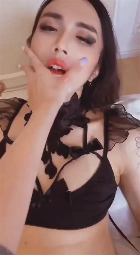 I Wank You And You Drink Your Cum Italian Shemale Bareback Porn Xhamster