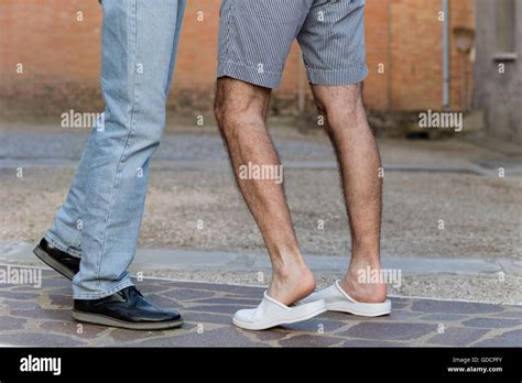 Uomini Gay Che Si Baciano Immagini E Fotografie Stock Ad Alta Risoluzione Pagina 2 Alamy