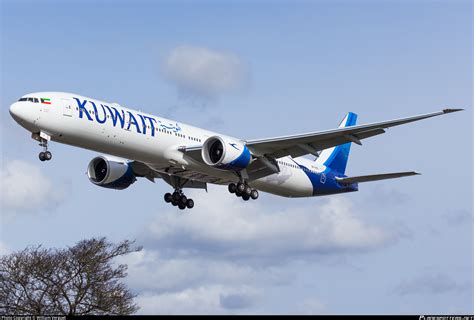 K Aoe Kuwait Airways Boeing Er Photo By William Verguet Id