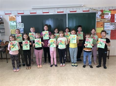 MAMICAM ZA DAN ŽENA – Osnovna šola Loče