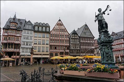 R Mer Platz Statues R Mer Frankfurt Am Main Francfort Sur Le