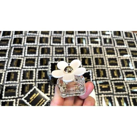 Nước Hoa Daisy Marc Jacobs Edt Eau So Intense 4ml Shopee Việt Nam