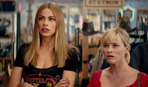 Hot Pursuit Trailer Sofia Vergara And Reese Witherspoon Lesbian Lovers Scene Films
