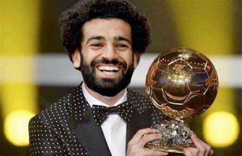 محمد صلاح لن يفوز بالكرة الذهبية لهذه الأسباب الرجل