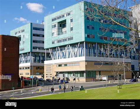 Bexley Wing St James S University Hospital Leeds Stock Photo Alamy