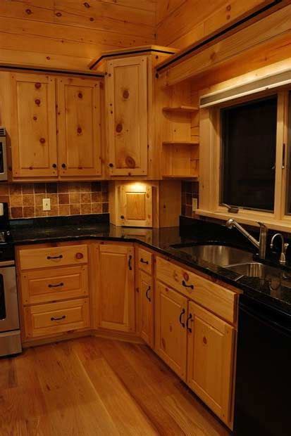 A knotty pine kitchen respectfully retained and revived – Artofit