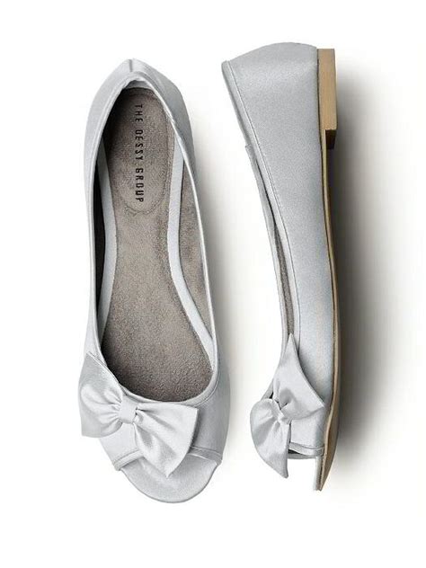 Cute Flats for Bridesmaids | Emmaline Bride Wedding Blog