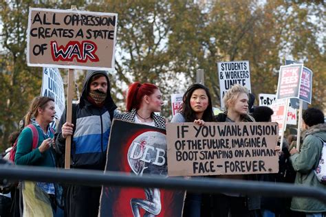 Students protest in Parliament Square - Mirror Online