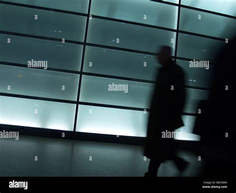 Walking Silhouette Sideview Hi Res Stock Photography And Images Alamy