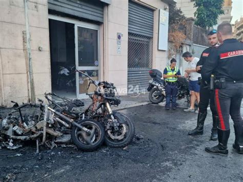 Incendio In Corso Monte Grappa In Fiamme Alcune Moto Densa Colonna Di