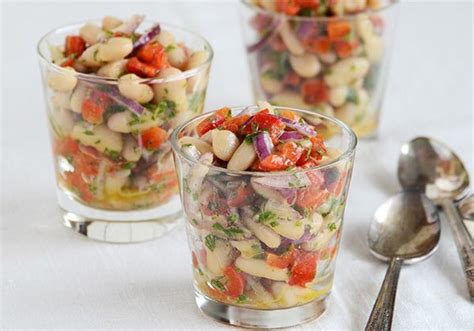 Salada de feijão branco no copinho Receitas Pra Você