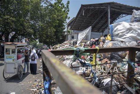 Pemberhentian Status Darurat Sampah Bandung Raya Republika Online