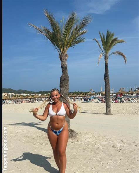 Carla Gallardo Carlaagallardo Nude OnlyFans Leaks Fappening FappeningBook