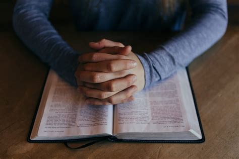 20 Short Prayers For Strength During Difficult Times