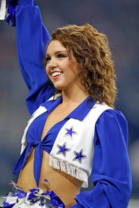 Pin by Sammie Tollestrup on DCC | Dallas cowboys girls, Dallas cheerleaders, Cheerleading