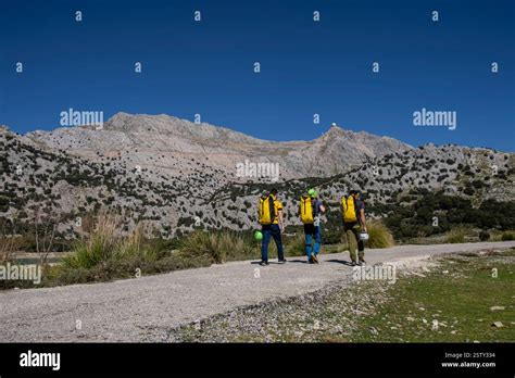 runners  long distance route gr  stock photo alamy