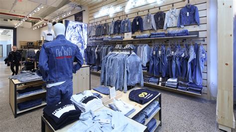 Descubrir 59 Imagen Levis Outlet Florida Vn