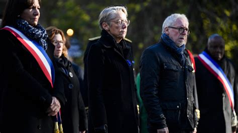 Paris Et Saint Denis Se Souviennent Hidalgo Et Borne Rendent Hommage