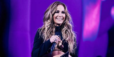 Jennifer Lopez Stuns In Jaw Dropping Lace Up Outfit At The Vmas