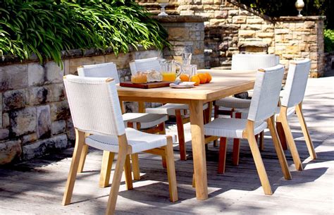 The Best Outdoor Kitchen Materials: Substance and Style