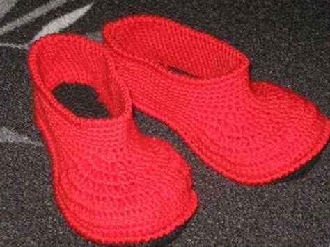 Knitted Slippers Tutorial