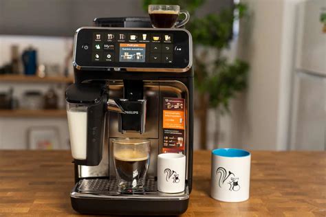 Philips 5400 Serie EP5447 Kaffeevollautomat mit LatteGo: Unser Test 2025