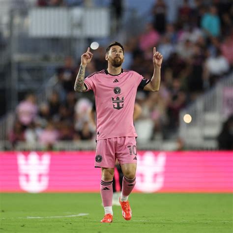 Oriana Sabatini Se Mostr Apasionada Junto A Paulo Dybala Y Luego Subi Una Foto Hot Infobae