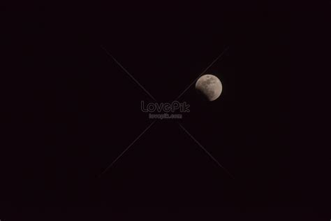 Partial Lunar Eclipse Picture And HD Photos | Free Download On Lovepik