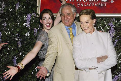 Anne Hathaway, Julie Andrews, and Garry Marshall Skyped About Princess ...