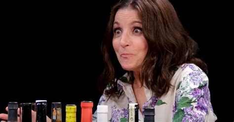 Julia Louis Dreyfus Shows Shes A Boss By Eating Spicy Wings On Hot Ones