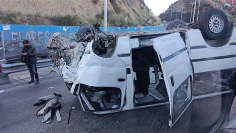 Dos Accidentes De Tránsito En La Autopista La Paz El Alto Dejan 14