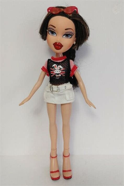 FUNK OUT DANA BRATZ DOLL HTF Rare Original Fashion 2004 Collectible