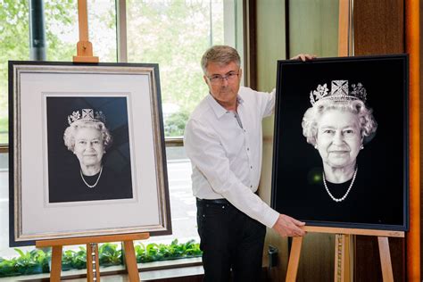 Portraits of the Queen | A Subject Like No Other | Artists Network