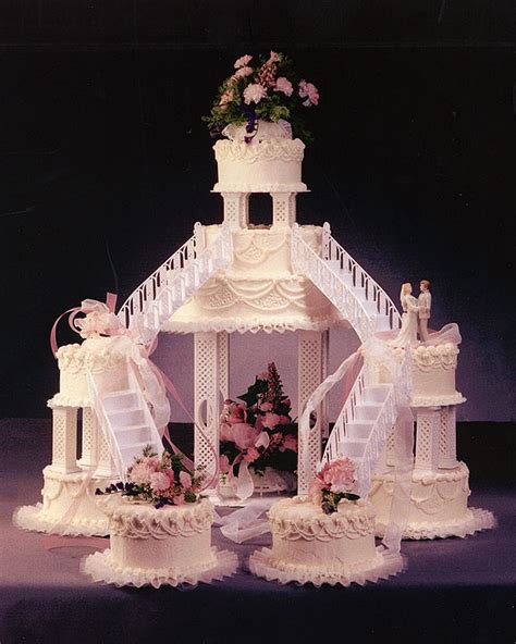 Fountain Wedding Cake | Fountain Wedding Cake Designs 2011 | Fountain ...