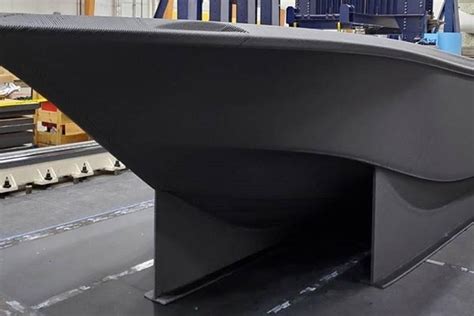 Umaine Produces The Worlds Largest D Printed Boat