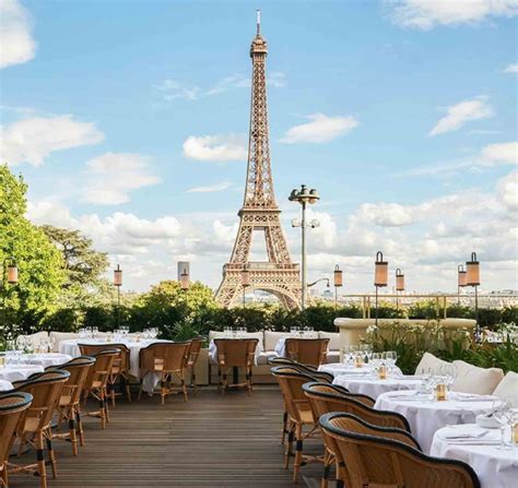 17 Best Rooftop Restaurants In Paris For The Best Food and Views