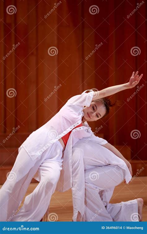 Duet dance editorial stock image. Image of exercise, beauty - 36496014