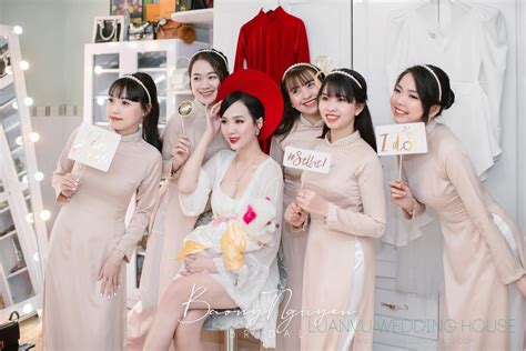 Beautiful Nude Ao Dai With Beads Ao Dai For Bridesmaids Bridesmaid S Ao Dai Ao Dai Viet Nam