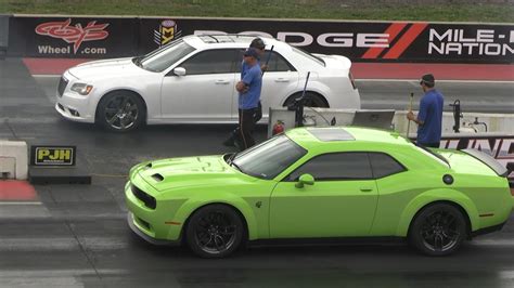 Chrysler Srt Vs Redeye Hellcat Drag Racing Chrysler Dragracing