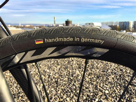 Continental Grand Prix 4-Season 32mm