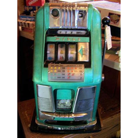 Antique Mills one arm bandit slot machine