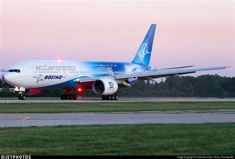 N861BC Boeing 777 212 ER Boeing Company Ohare Planespotter