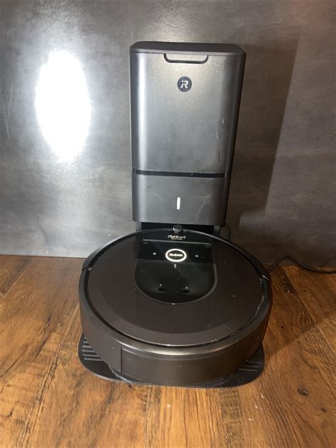 Irobot Roomba I7 Plus 7550 Robotic Vacuum Automatic Clean Base Black