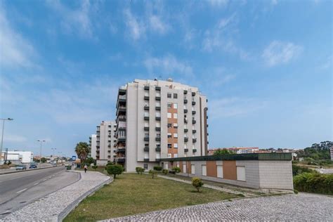 Arrendamento De Apartamento T1 Na Rua Gentil Ribeiro 26 Tavarede